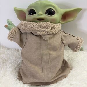 Star Wars Mandalorian The Child Grogu Baby Yoda 12" Plush Baby Yoda By Mattel 21